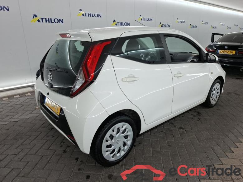 TOYOTA Aygo 1.0 VVT-i x-play 5D 53kW #3