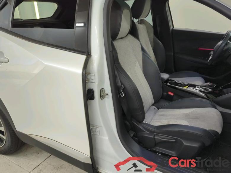 Peugeot e-2008 GT EV 50kWh 136 5d #3