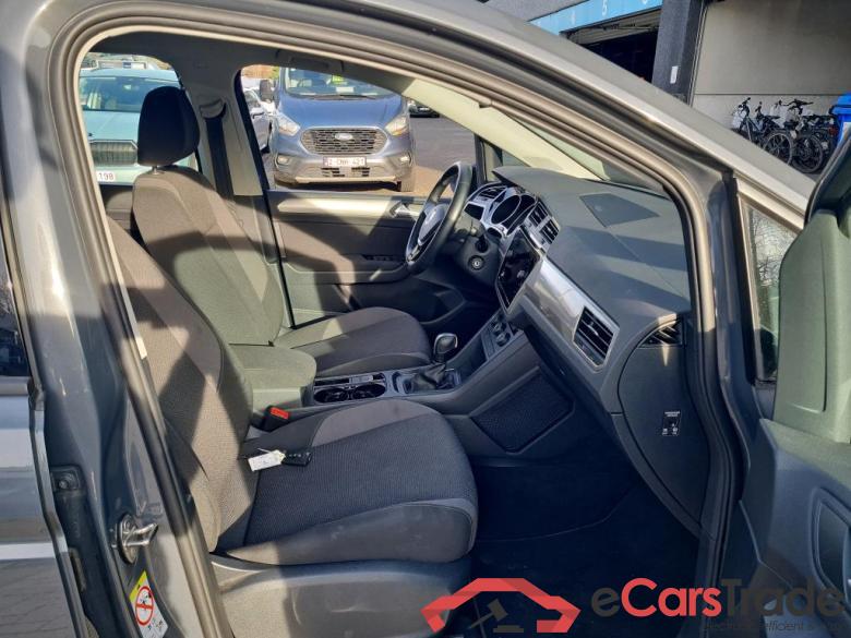 VOLKSWAGEN - VW  TOURAN TSi 150PK DSG Trendline Pack Business & Nav Discover Media & Two Individual Rear Seats On Third Row & Power Tailgate & Rear PDC   * PETROL * #3