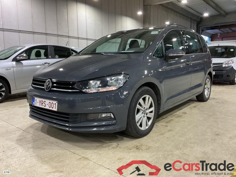 VOLKSWAGEN Touran 1.5 TSI TRENDLINE