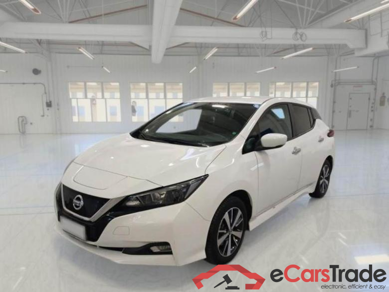 NISSAN LEAF / 2017 / 5P / BERLINA ACENTA 40KWH