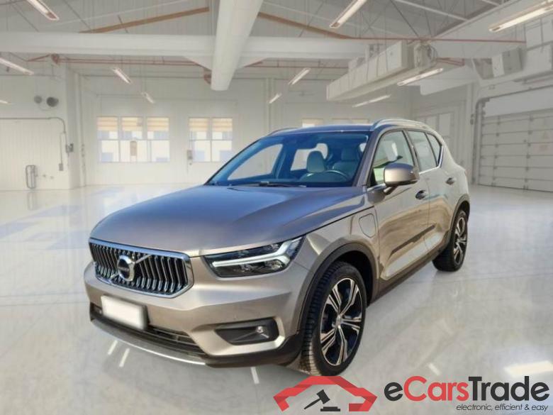 VOLVO XC40 / 2017 / 5P / SUV T5 PLUG-IN HYBRID AUTO RECHARGE INSCR. #1