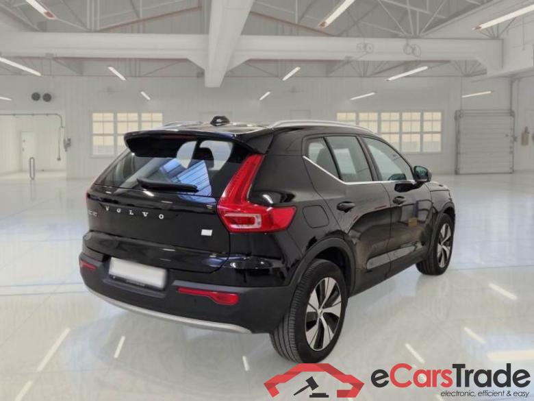 VOLVO XC40 / 2017 / 5P / SUV T5 PLUG-IN HYBRID RECH INSCRIP EXPR MY21 #2