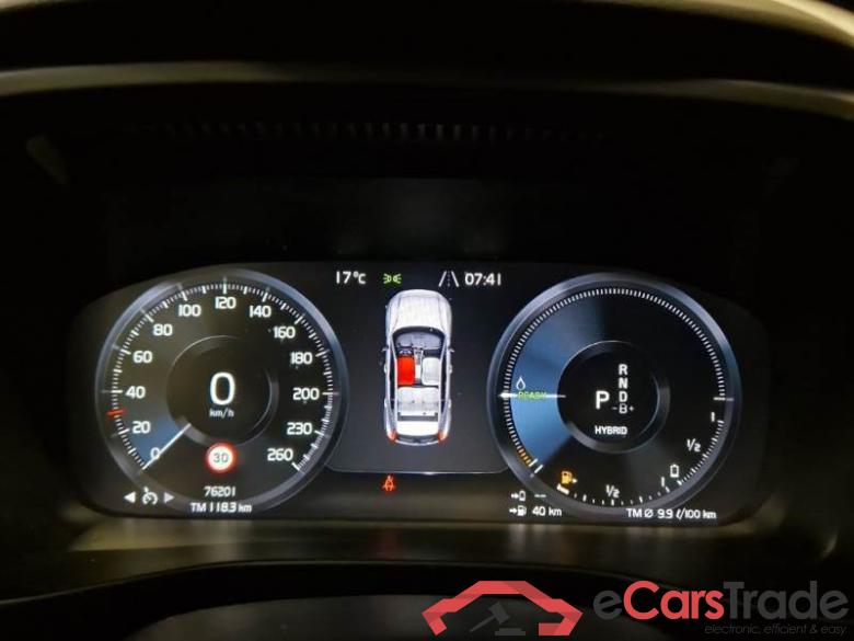 VOLVO XC40 / 2017 / 5P / SUV T5 PLUG-IN HYBRID RECH INSCRIP EXPR MY21 #4