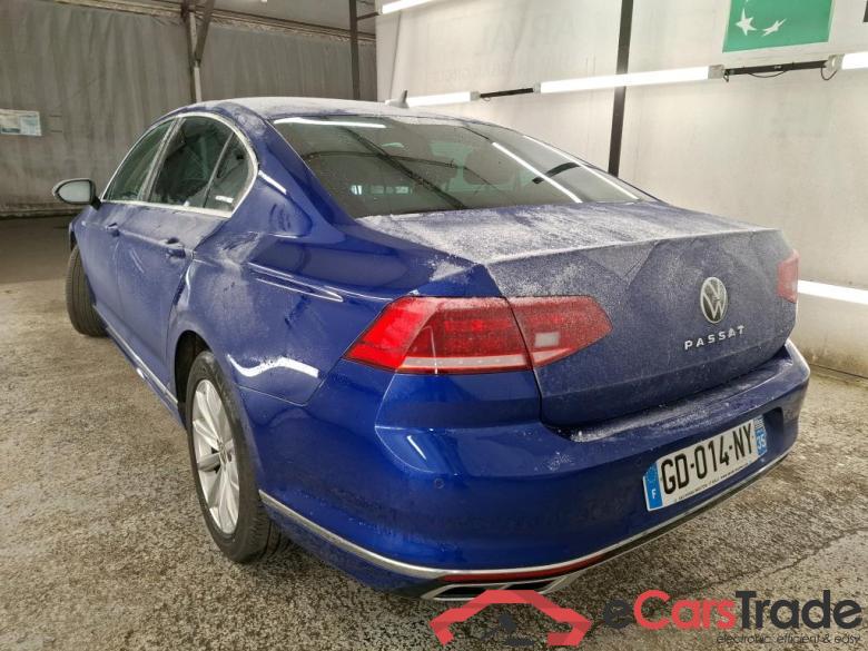 VOLKSWAGEN Passat / 2019 / 4P / Berline 2.0 TDI 150 SCR DSG7 LOUNGE #2