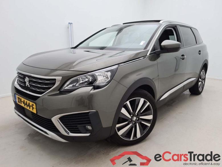 PEUGEOT 5008 1.2 PureTech Allure #1