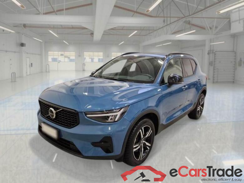 VOLVO XC40 / 2021 / 5P / SUV B3 AUTOMATICO PLUS DARK