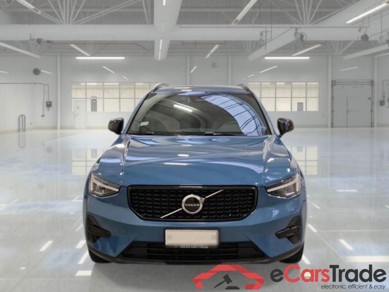 VOLVO XC40 / 2021 / 5P / SUV B3 AUTOMATICO PLUS DARK #6