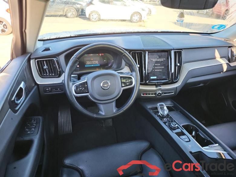 VOLVO XC60 / 2017 / 5P / todoterreno 2.0 T6 AWD Recharge Inscription Auto #3