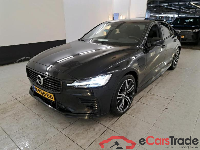 Volvo S60 Recharge T6 AWD R-Design 4d