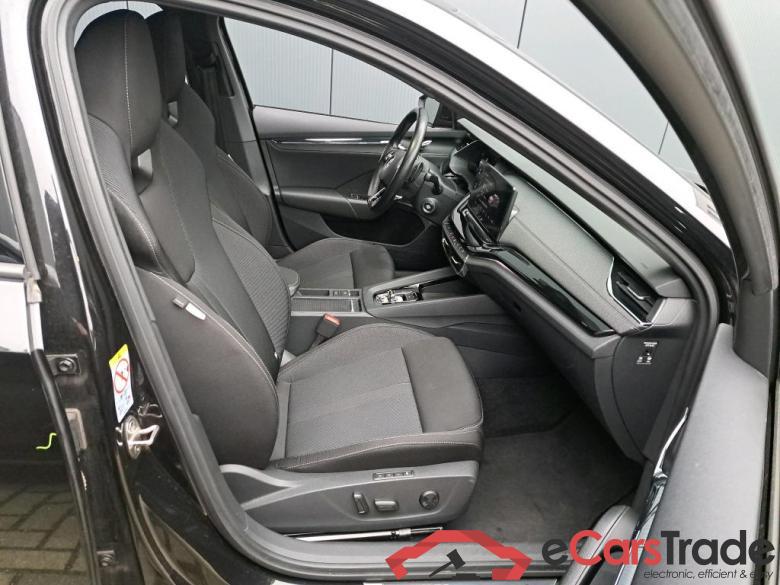 SKODA - SKO OCTAVIA COMBI CRTDI 150PK DSG7 Style Pack Launch & Travel Assist & Dynamic Pack & Removable Towing Hook #3