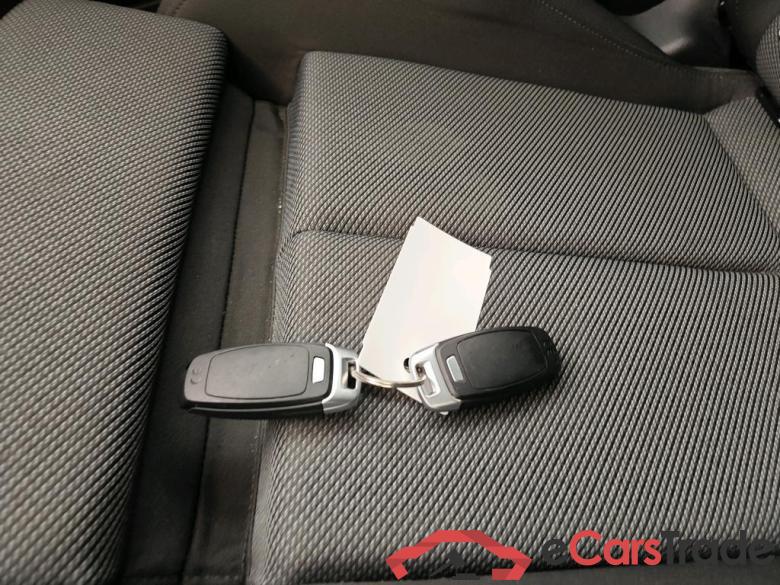 AUDI Q4 e-tron 150 kW #6