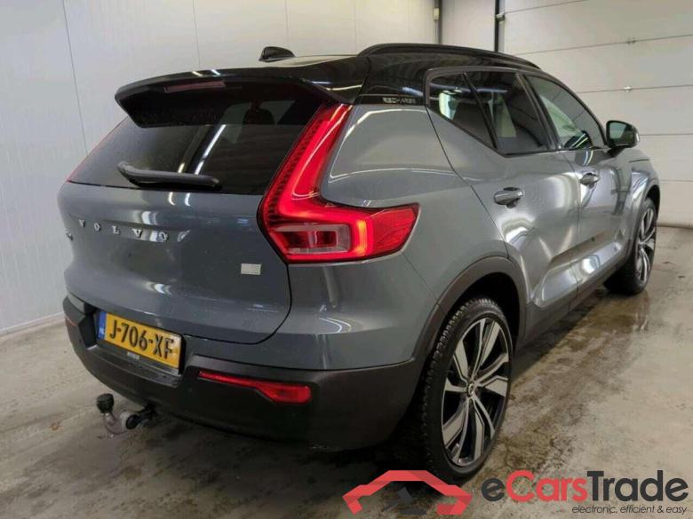 VOLVO XC40 Recharge P8 AWD RDes #2