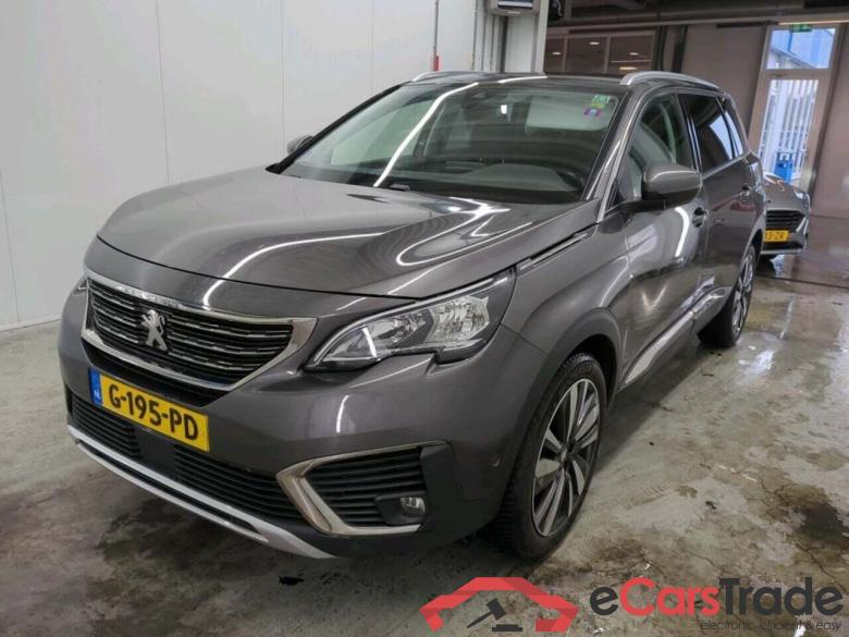 PEUGEOT 5008 1.2 PureTech Allure #1