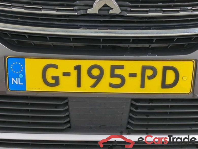 PEUGEOT 5008 1.2 PureTech Allure #4