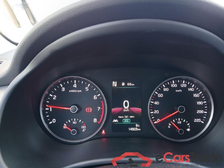 KIA Stonic / 2017 / 5P / todoterreno 1.0 T-GDi 74kW (100CV) MHEV iMT Drive #4