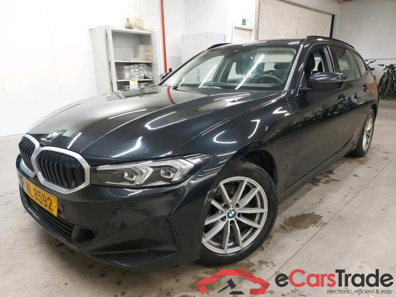 BMW - BMW 3 TOURING 318dA 150PK With Climatic & Cruise & Park Sensors Front & Rear