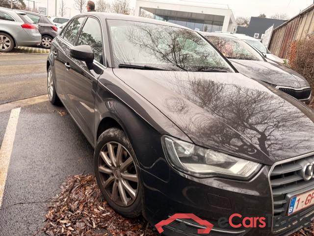 AUDI A3 Sportback Audi A3 Ambiente  Sportback 1.6 TDI   77(105) kW(ch) 6 vitesses #2