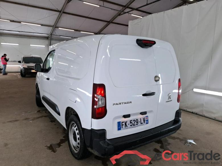PEUGEOT Partner / 2018 / 4P / Fourgonnette BHDI 130 EAT88 S&S 650KG STD ASPHALT #2