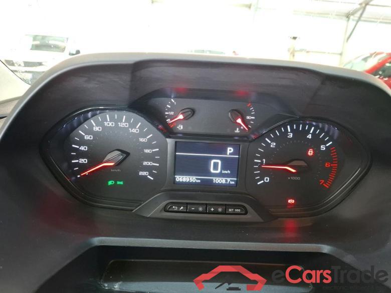 PEUGEOT Partner / 2018 / 4P / Fourgonnette BHDI 130 EAT88 S&S 650KG STD ASPHALT #6