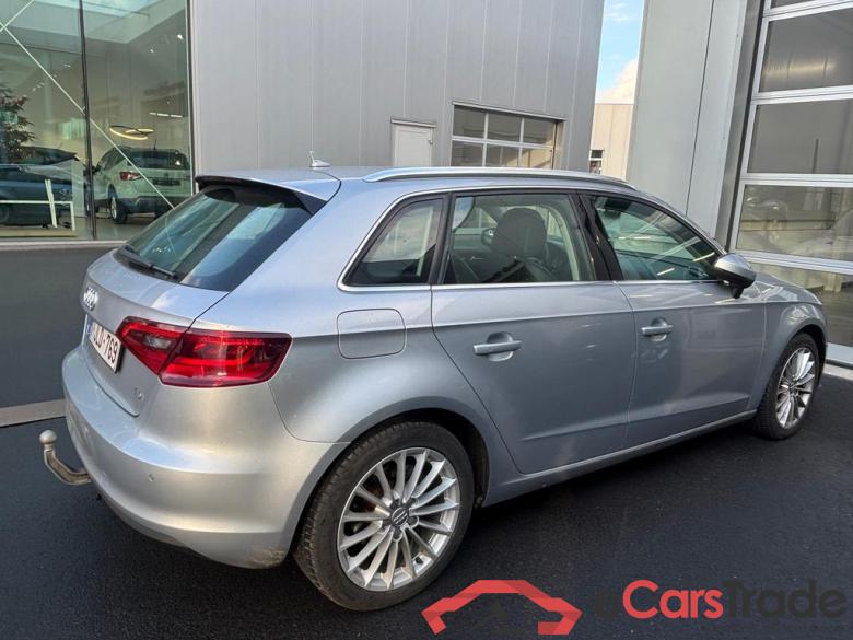 AUDI A3 Sportback Audi A3 Sportback Attraction 1.6 TDI  81(110) kW(ch) 6 vitesses #2