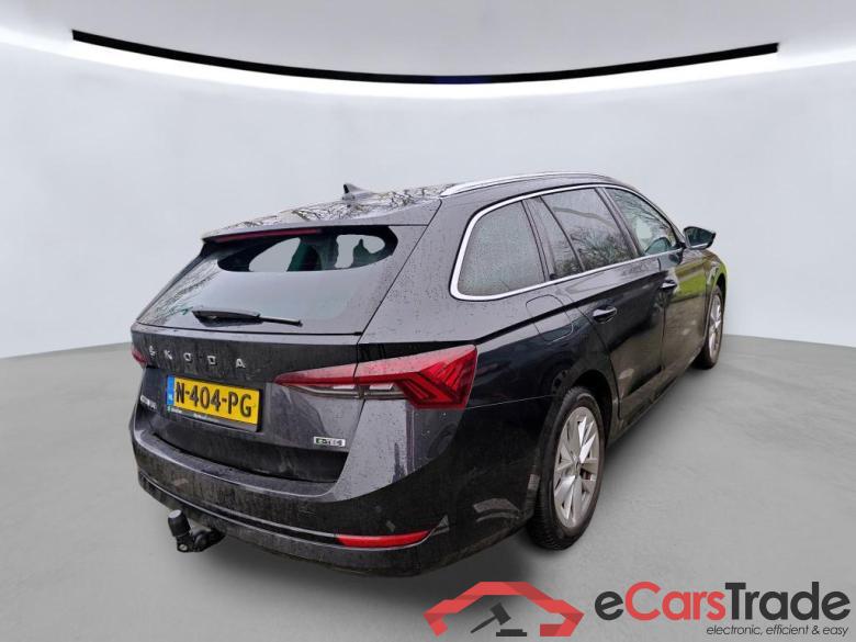 SKODA Octavia Combi 110 kW #6