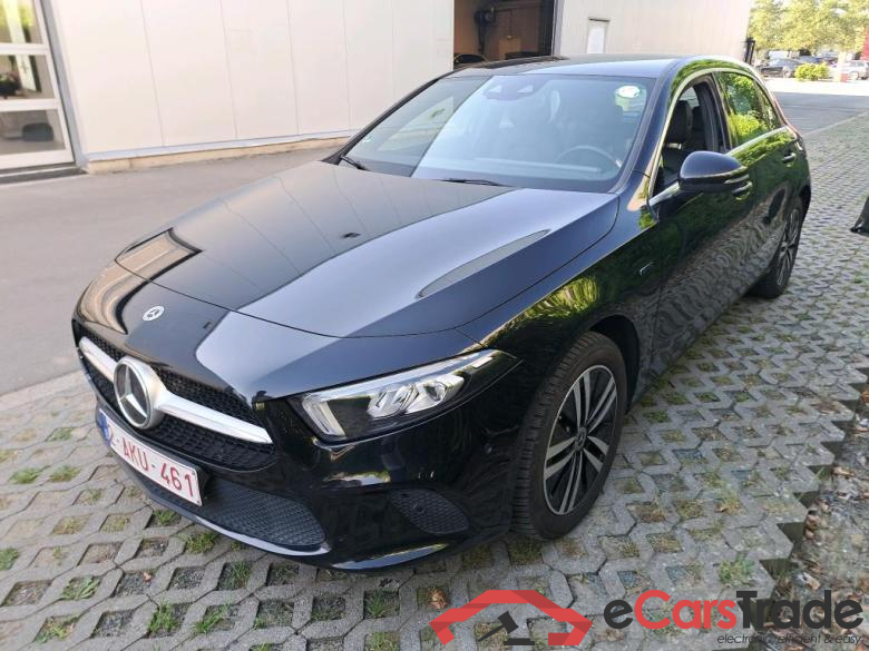 MERCEDES-BENZ CLASS A (W177) A 250 e PHEV Business Solution