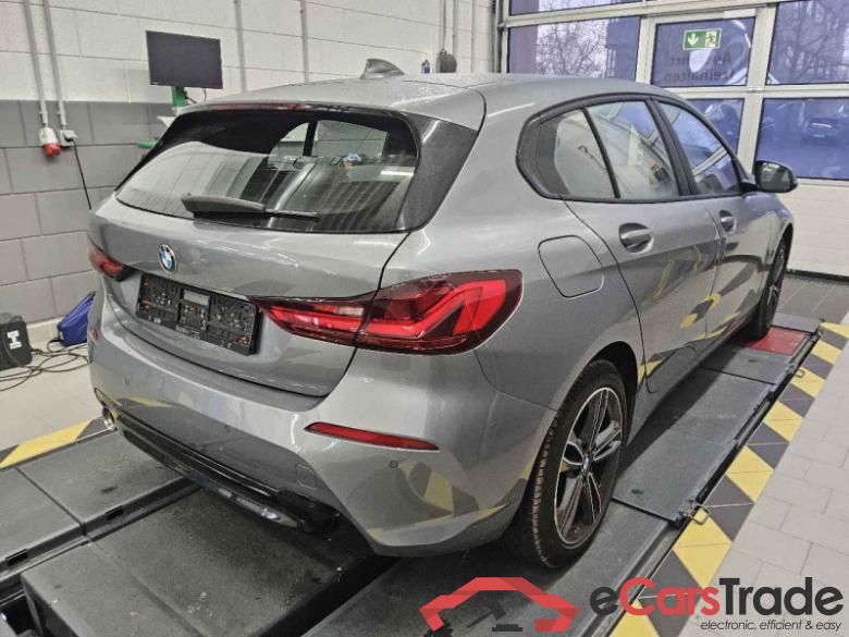 BMW 1 Limousine (F40)(2019->) DE - LimS5 118i EU6d, Sport Line (OPF)(EURO 6d), 2020 - 2024 #3
