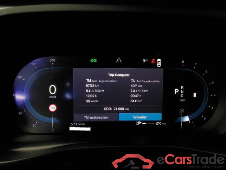 Volvo XC40 (2017->) DE - SUV5 B4 2WD EU6d, Plus Dark (EURO 6d), (Facelift) 2022 - 2024 #6