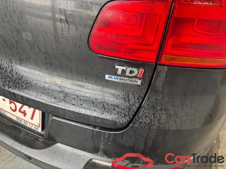 VOLKSWAGEN Tiguan Tiguan Sport & Style 2.0 TDI BlueMotion Technology 81 kW (110 ch) 6 vitesses manuel #4
