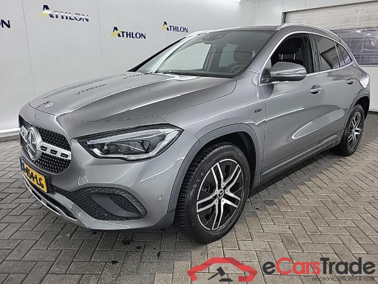 MERCEDES-BENZ GLA GLA 250 e DCT Bus Sol Luxury Limited 5D 160kW #1
