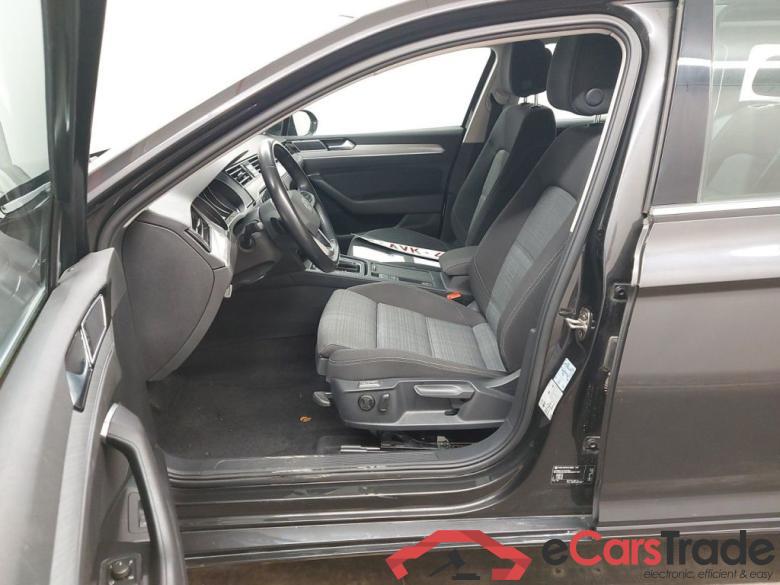 Volkswagen Passat Variant 2.0 TDI 90kW DSG Style Business 5d #3