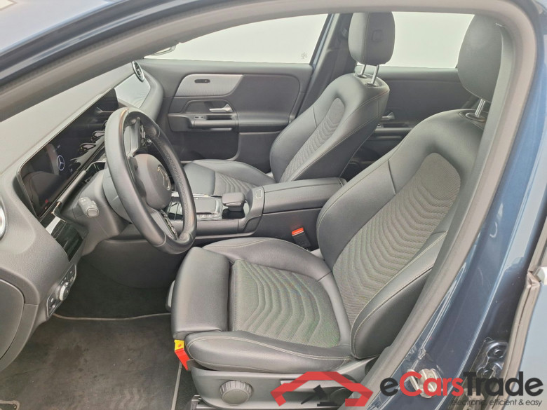 Mercedes, GLA '20, Mercedes-Benz GLA GLA 180 d Business Solution 5d #3