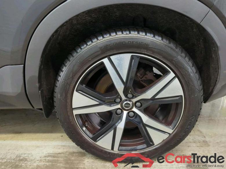 VOLVO XC40 Recharge P8 AWD RDes #4