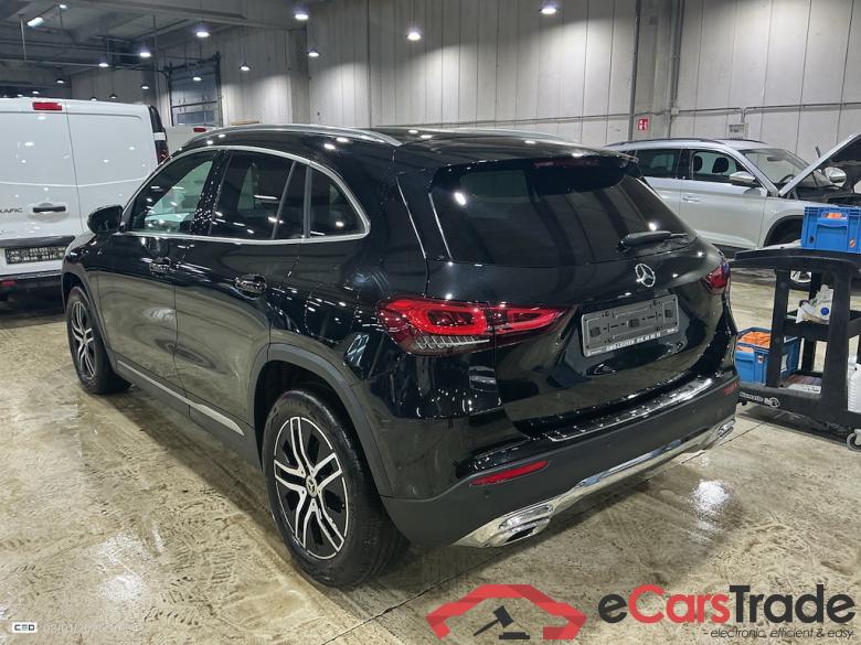 MERCEDES-BENZ GLA - Klasse 2.0 GLA 200 D DCT BUSINESS SOLUTION #3