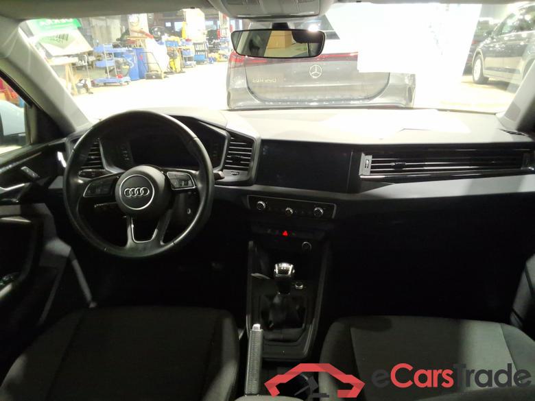 AUDI A1 1.0 25 TFSI #6