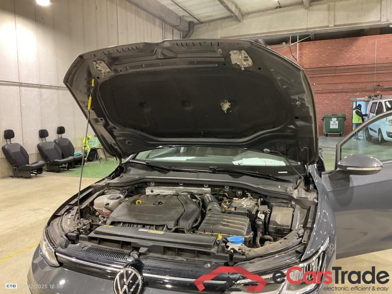 VOLKSWAGEN GOLF VIII 1.5 E-TSI 110KW LIFE DSG #6