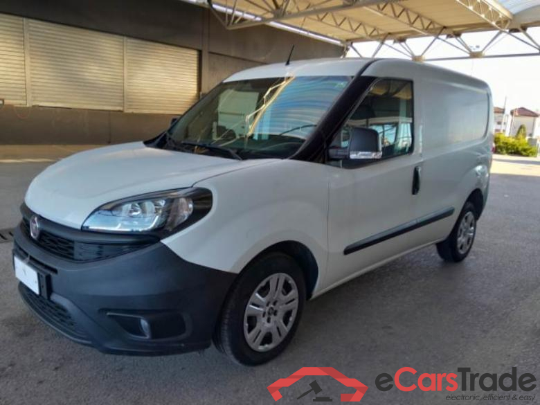FIAT DOBLÒ CARGO / 2014 / 4P / VETT. FURGONATA CH1 LOUNGE 1.6 MJET 105CV E6D SeS