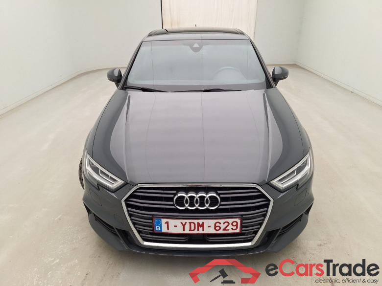 Audi, A3 Berline FL'16, Audi A3 Berline 2.0 TDi 35 110kW S tronic Bus Ed 4