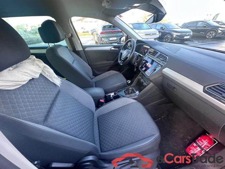 VOLKSWAGEN Tiguan Comfortline 1.5 TSI ACT OPF 110 kW (150 ch) 6 vitesses manuel #3