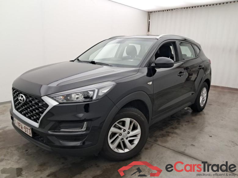 Hyundai Tucson 1.6 CRDi ISG Inspire 2WD 6M/T 5d !! damaged car !! rolling car