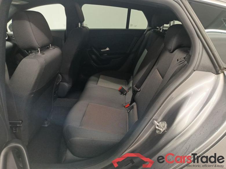 Mercedes-Benz CLA Shooting Brake CLA 180 d Business Solution 5d #5