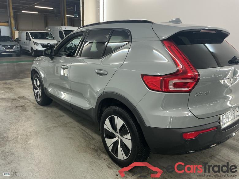 VOLVO XC40 1.5 T2 PLUS DARK DESIGN AUTO #3