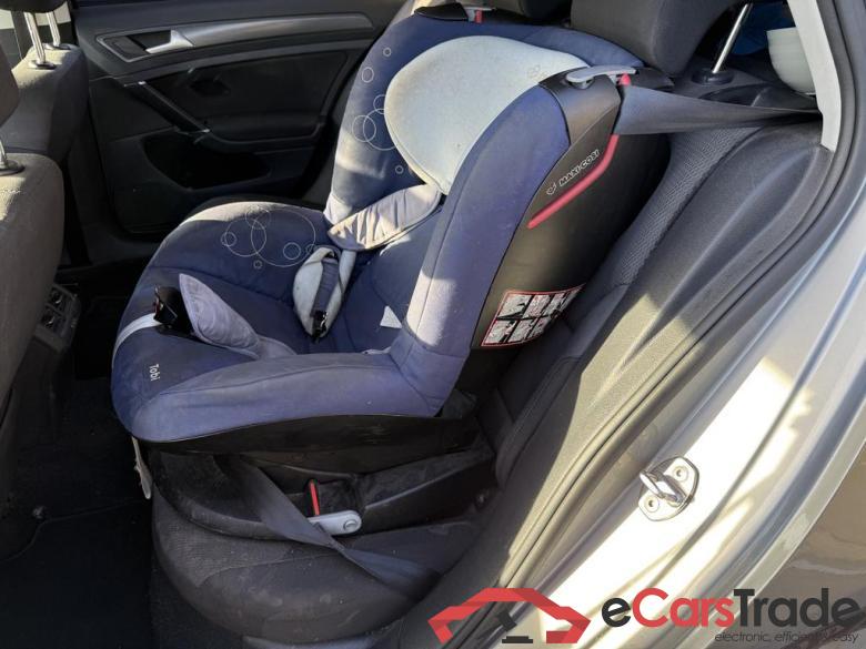 VOLKSWAGEN Golf VII Golf CL 1.6 TDI BMT 85kW (115ch) 5 vitesses manuel #6