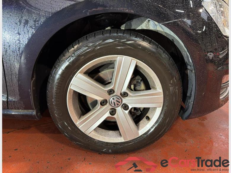 VOLKSWAGEN Golf VII Golf  Highline 1.4 TSI BlueMotion Technology 90 kW (122 ch) 6 vitesses manuel #3