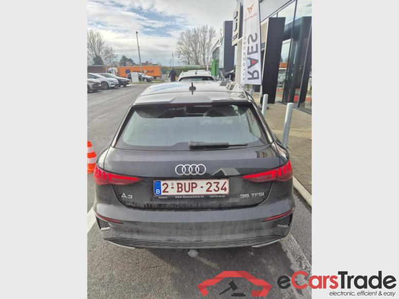 AUDI A3 Sportback 35 TFSI S line S tronic #2