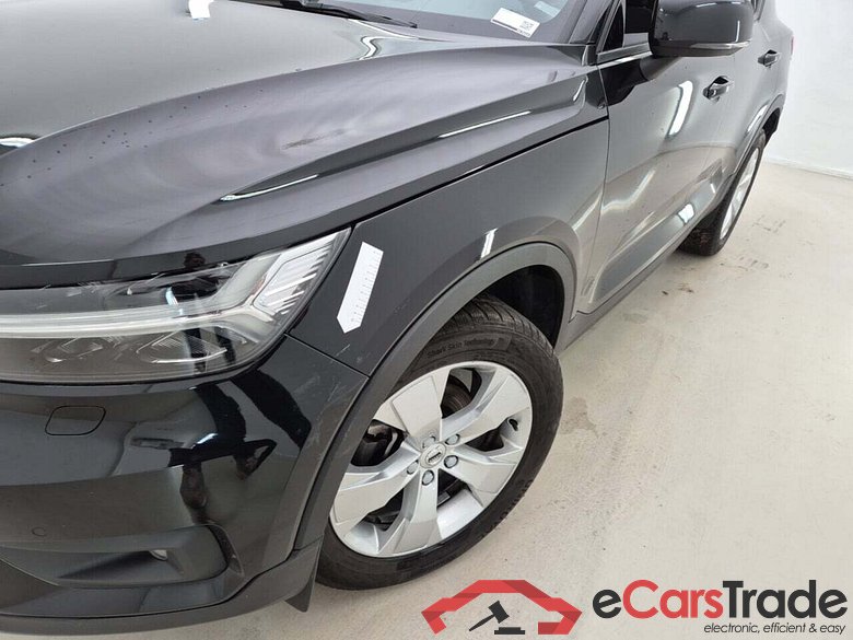 VOLVO XC40 T3 MOMENTUM PRO #5