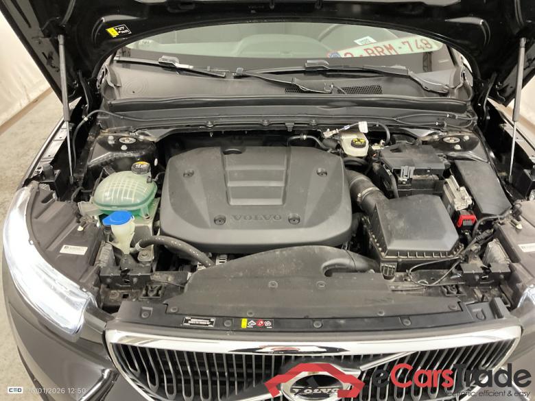 VOLVO XC40 1.5 T2 MOMENTUM CORE #6
