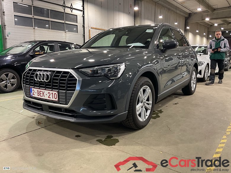 AUDI Q3 2.0 35 TDI S TRONIC BUSINESS EDITION #1