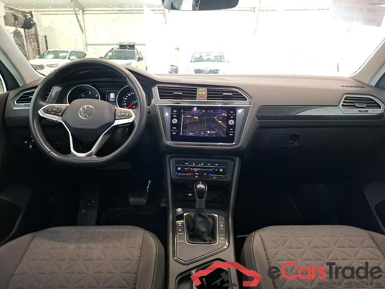 VOLKSWAGEN Tiguan / 2020 / 5P / SUV 2.0 TDI 150 DSG7 Life Business #5